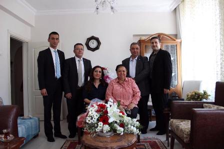 Eczacılardan Ahde Vefa