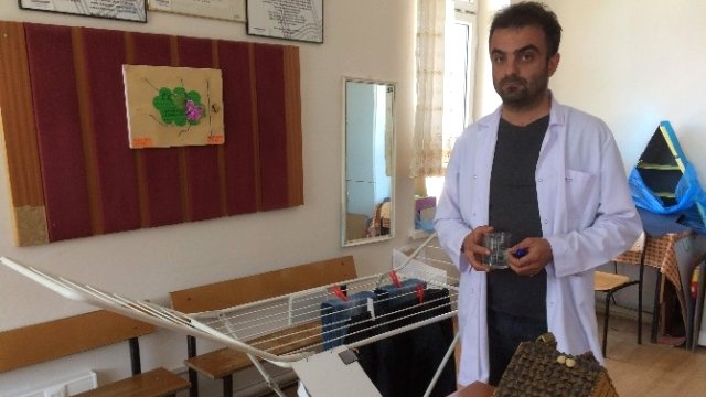 Matematik Öğretmeni Akıllı Çamaşırlık Yaptı