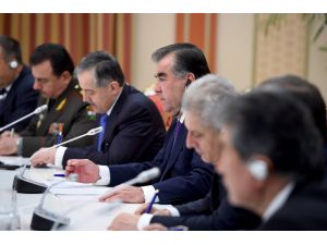 Pakistan Başbakanı Şerif Tacikistan'da