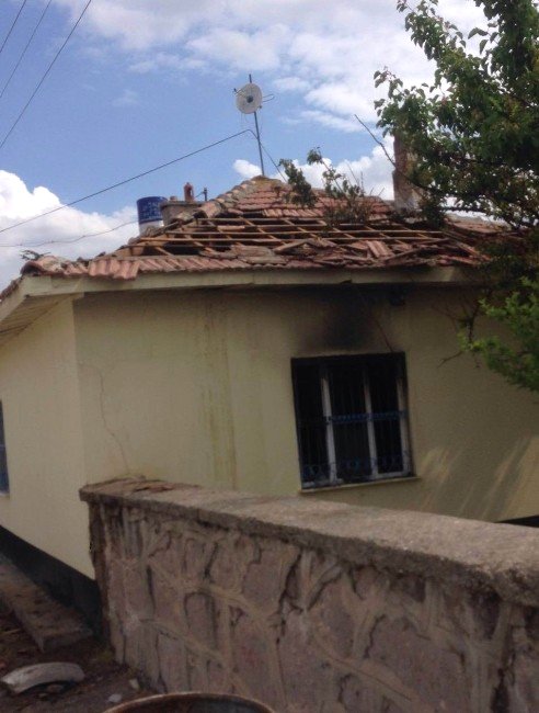 Kulu'da Müstakil Evde Yangın