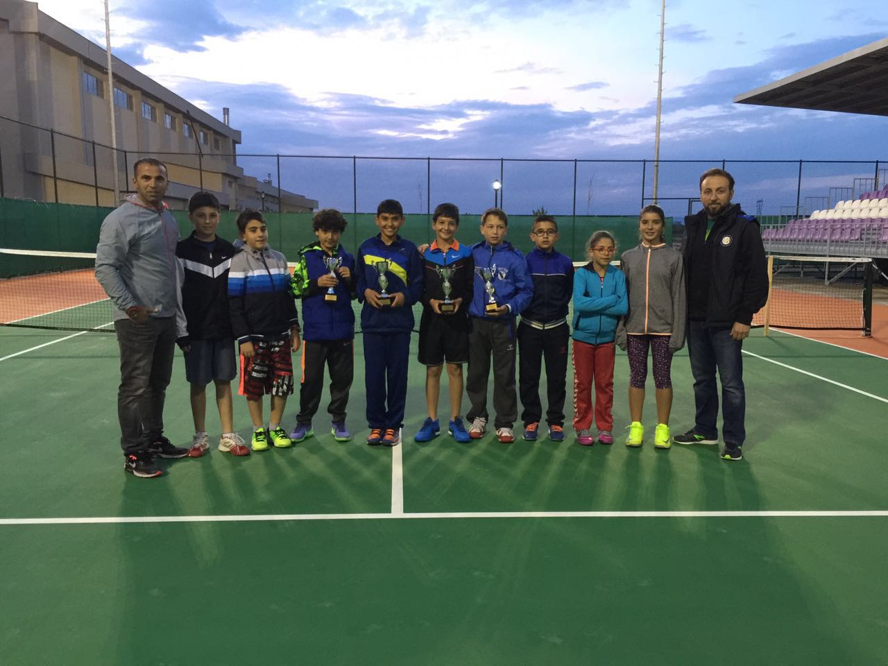 Tenis turnuvasında Gençlikspor farkı