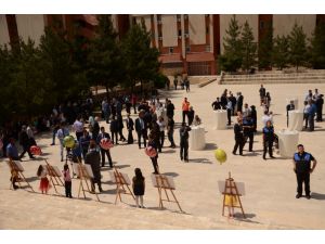 "Mardin'in en güzel gözleri" fotoğraf sergisinde