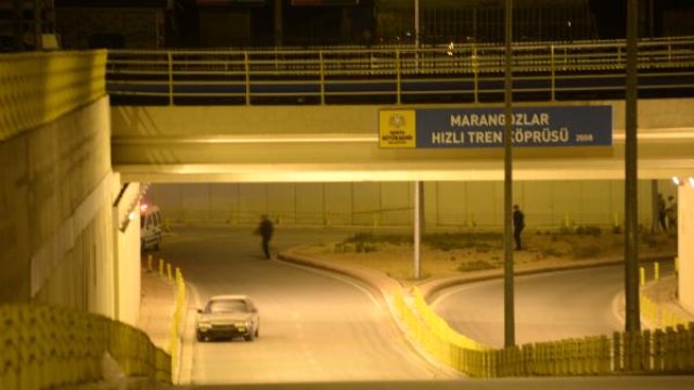 Konya'da Yakıtı biten otomobil, YHT seferlerini durdurdu