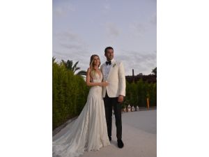 Sinem Kobal ile Kenan İmirzalıoğlu dünyaevine girdi