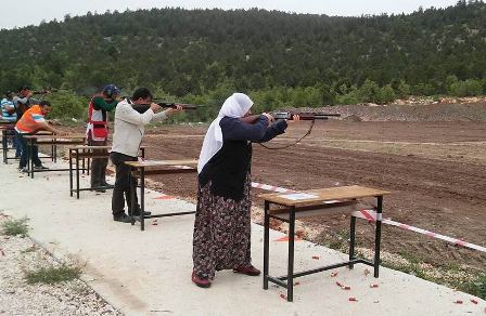 Tek kurşun atış müsabakaları başladı