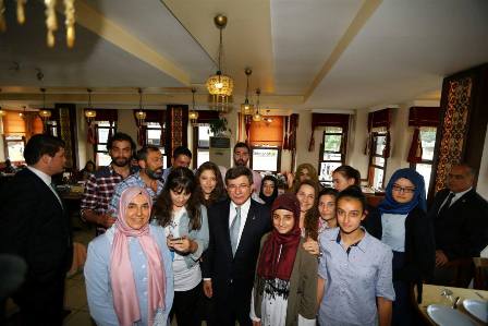 Davutoğlu Başak Koleji’ni ağırladı