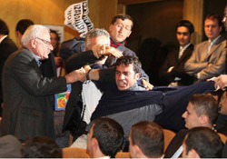 İşkenceyle mücadele böyle mi olur?