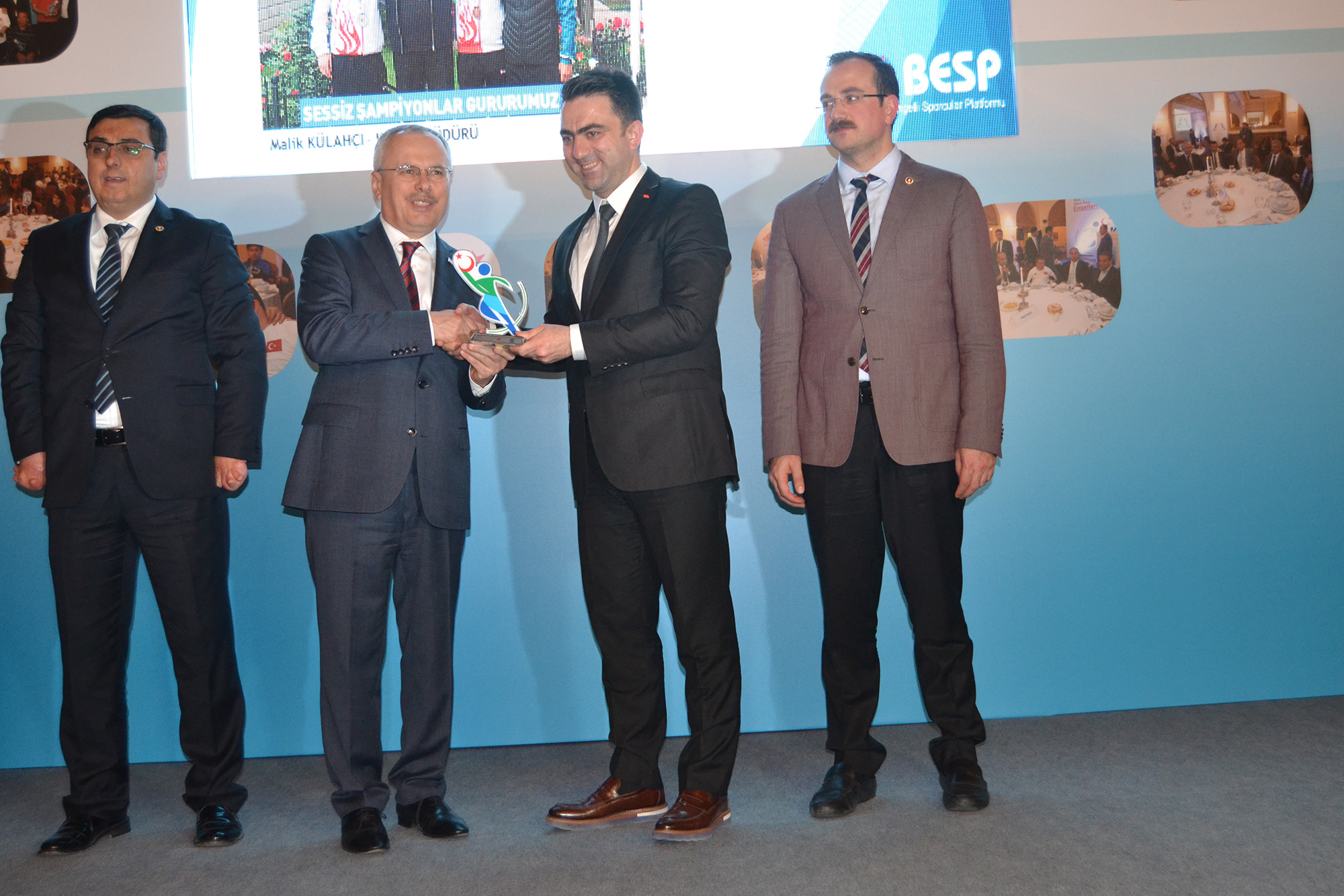 Büyükşehir Belediyespor, yılın spor kulübü seçildi