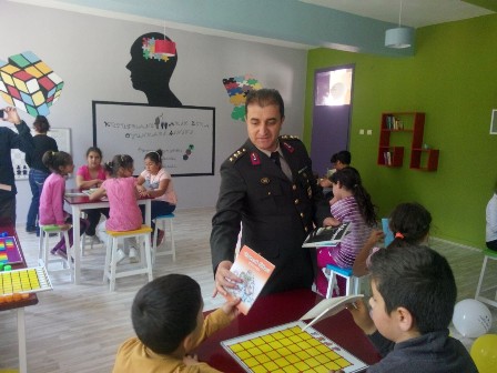 Garnizon komutanından anlamlı destek