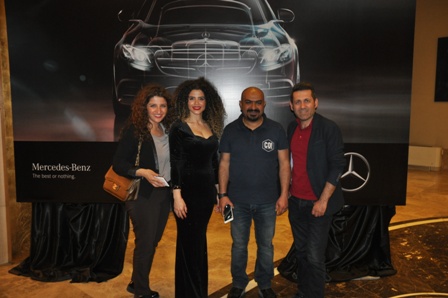 Fatih Topak dostlarıyla birlikte