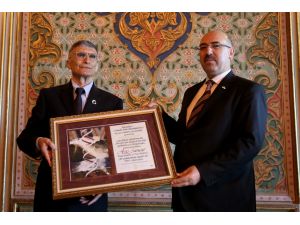 Prof. Dr. Sancar Nobel'i üniversitesine bağışladı
