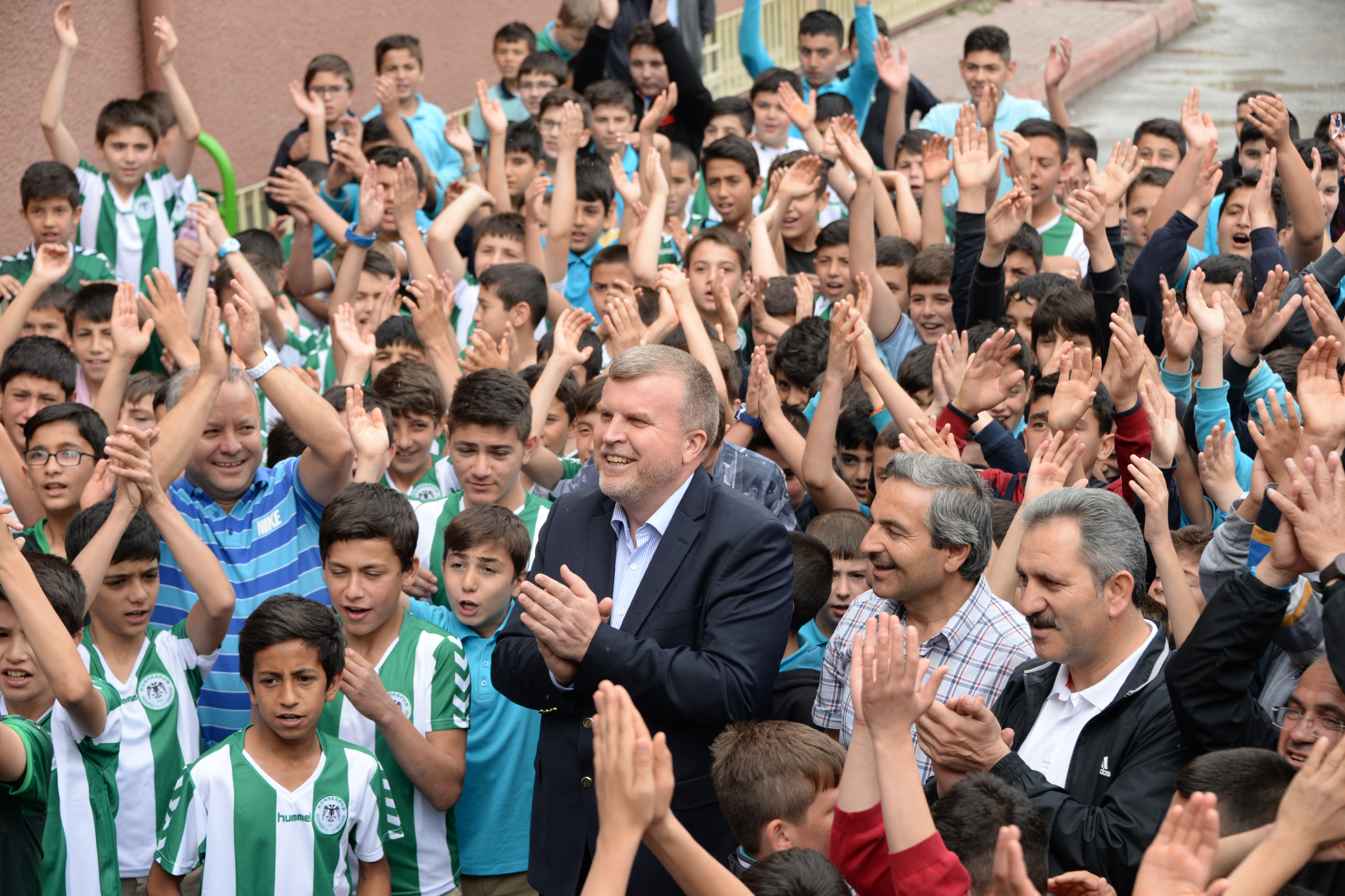 Konyaspor geliyor bak!