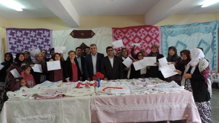 El Sanatları Kursu Sergisi açıldı