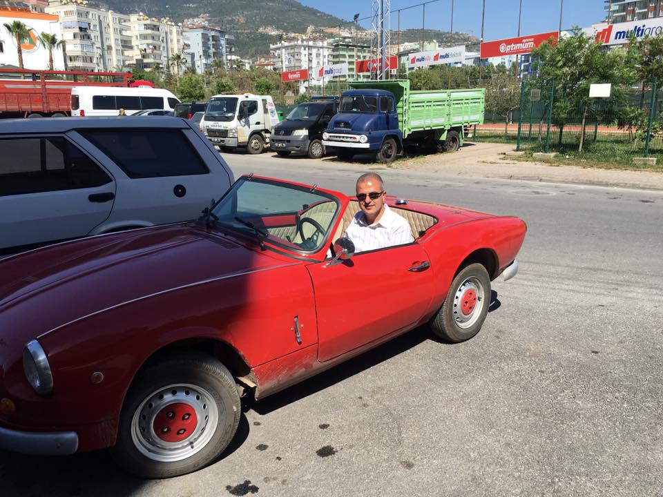 Terbiyesiz özür diledi!