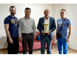 Gölbaşı Belediyesi'nin Wushu takımı 4 altın madalya kazandı