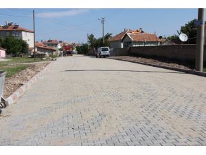 Sarıkaya'da yol yapım çalışmaları devam ediyor