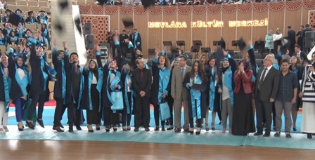 NEÜ’de Sosyal ve Beşeri Bilimler Fakültesi ilk mezunlarını verdi