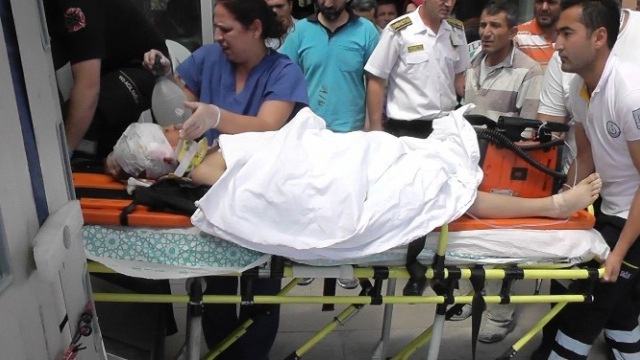 İnşaatın 6. Katından Düşen Çocuk Ağır Yaralandı