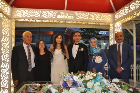 Füsun ile Mehmet Can mutluluğa evet dedi