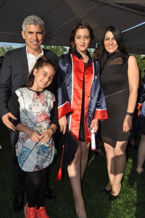 Yalçın ailesinde mezuniyet sevinci