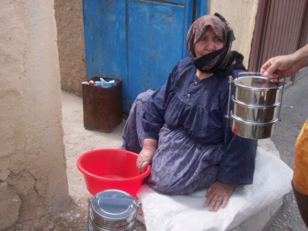 Ribat 2 bin kişiye yemek veriyor