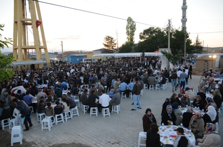7 Mahalle iftarda buluştu