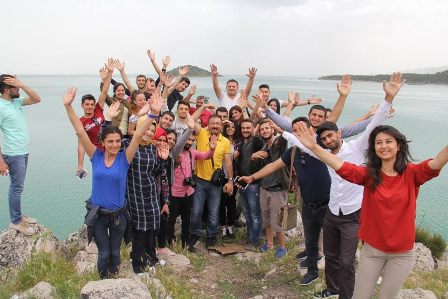 Öğrenciler bitkileri inceledi