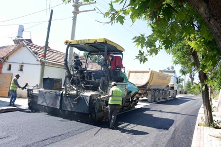 Meram’da asfalt çalışmaları sürüyor
