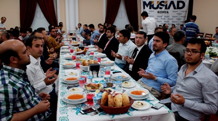 MÜSİAD üyeleri iftarda buluştu