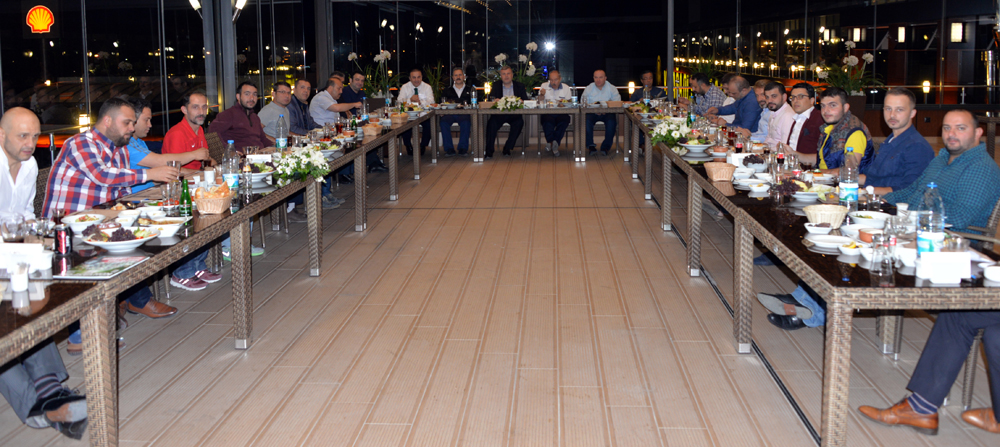 Ahmet Şan, orucunu stat çalışanlarıyla açtı