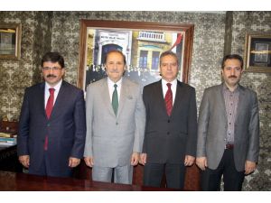 Rektör adayı Yılmaz'dan Köksal'a ziyaret