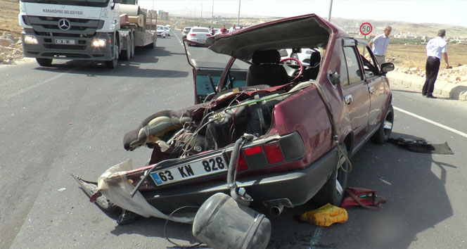 Karnelerini alan öğrenciler dönüş yolunda kaza yaptı: 1 ölü, 3 yaralı