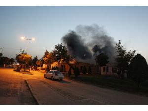 Kocaeli'de iş yeri yangını