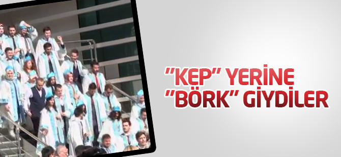 Mezuniyetlerinde "kep" yerine "börk" giydiler