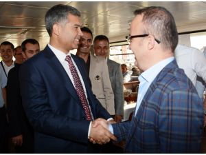 AK Parti Grup Başkanvekili Turan muhtarlarla bir araya geldi