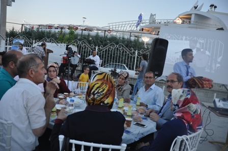 Karapınarlılar iftarda buluştu