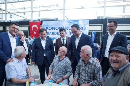 Ekonomi Kulübü kardeşlik İftarı