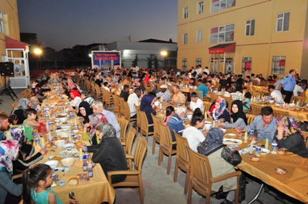 Şefkat evlerinden iftar
