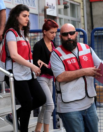 Firari hükümlü sahte kimlikle yakalandı