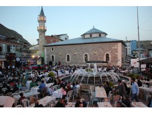 Zara esnafı iftarda buluştu