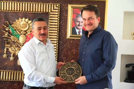 Türker’den, Tutal’a veda ziyareti