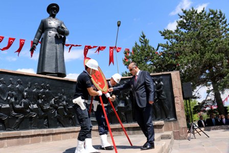 Atatürk'ün Erzurum'a gelişinin 97. yıldönümü