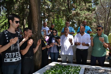 Kemal Sunal mezarı başında anıldı