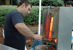 Bekletilen döner ishal yapıyor