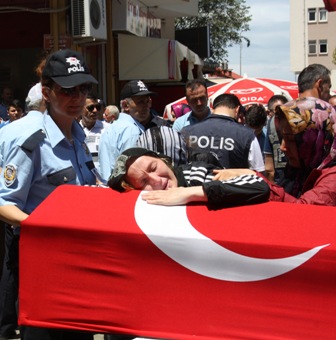 Polis memuru Boz, son yolculuğuna uğurlandı