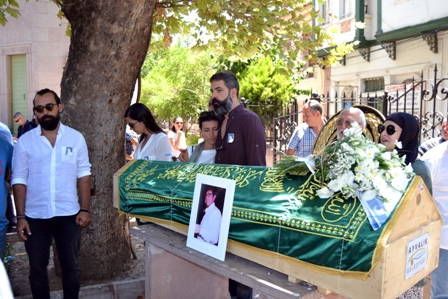 Ayvalık'ta eğitim uçağının düşmesi