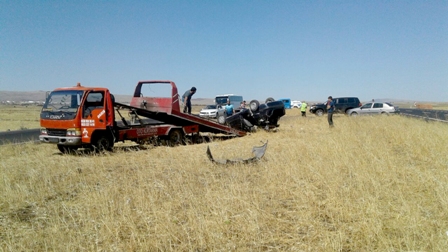 Diyarbakır'da trafik kazası: 1 ölü, 6 yaralı