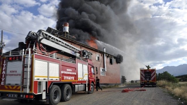 Konya'da Bir Restoranda Korkutan Yangın