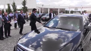 Eski Başbakan Davutoğlu:"Kimse DAEŞ ve İslam'ı yan yana zikredemez.