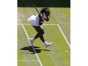 Kerber, Wimbledon'da ilk kez finale yükseldi